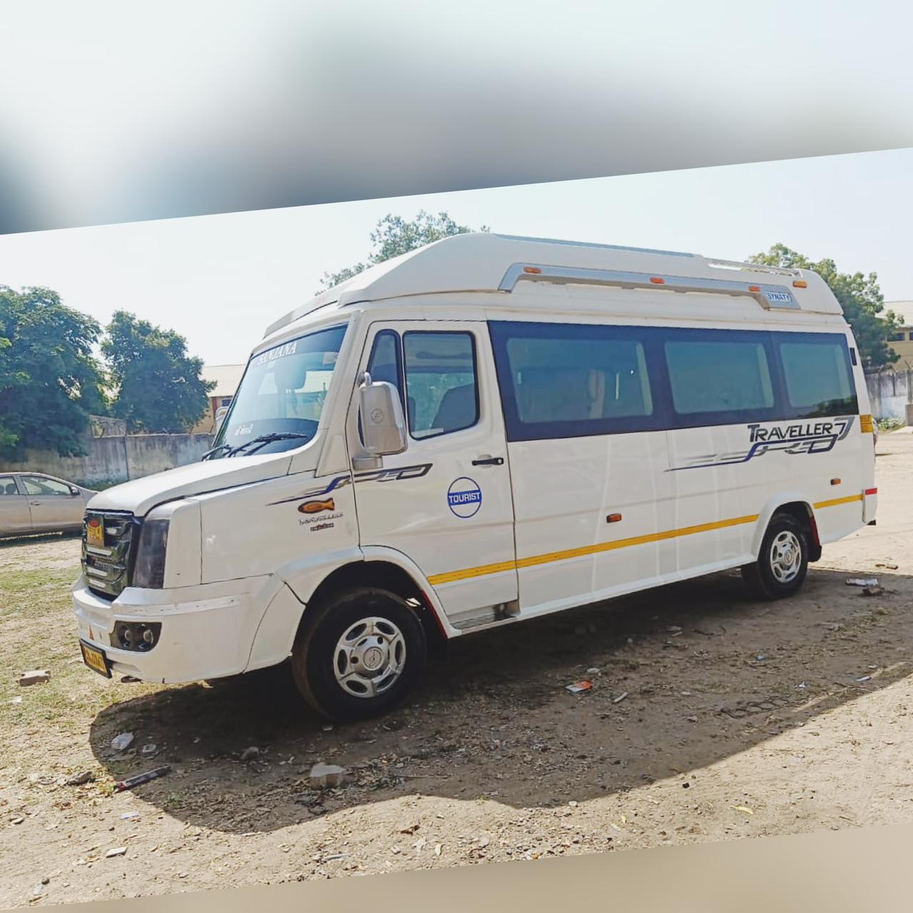 Traveller 17 Seater